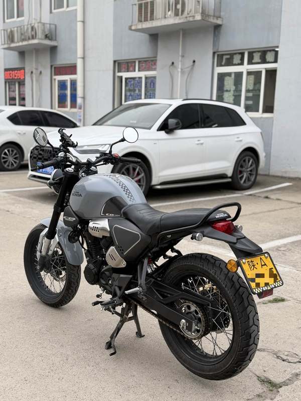 二手五羊本田鸷道 CB190SS