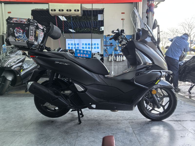 二手五羊本田PCX