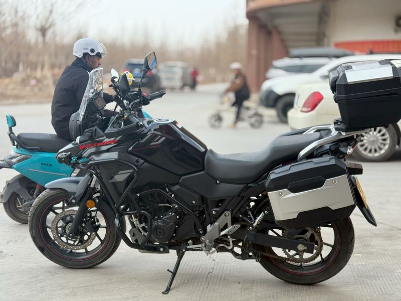 二手豪爵铃木DL250