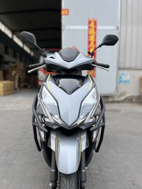 二手新大洲本田裂行 RX125Fi