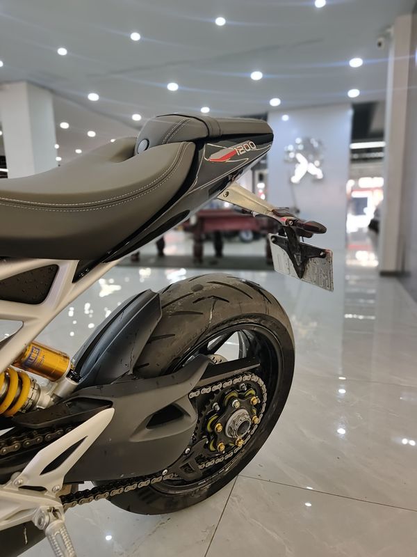 二手凯旋Speed Triple 1200