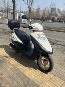 二手五羊本田SCR 喜鲨125