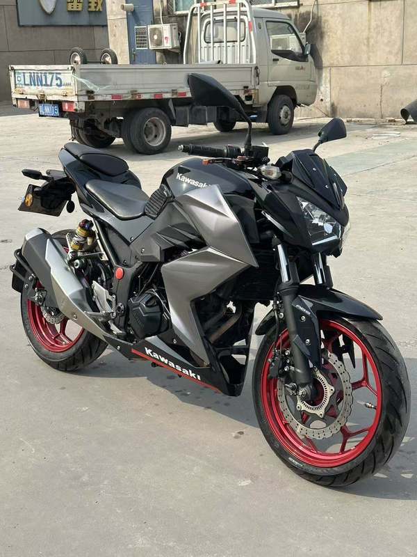 二手川崎Z 250 ABS