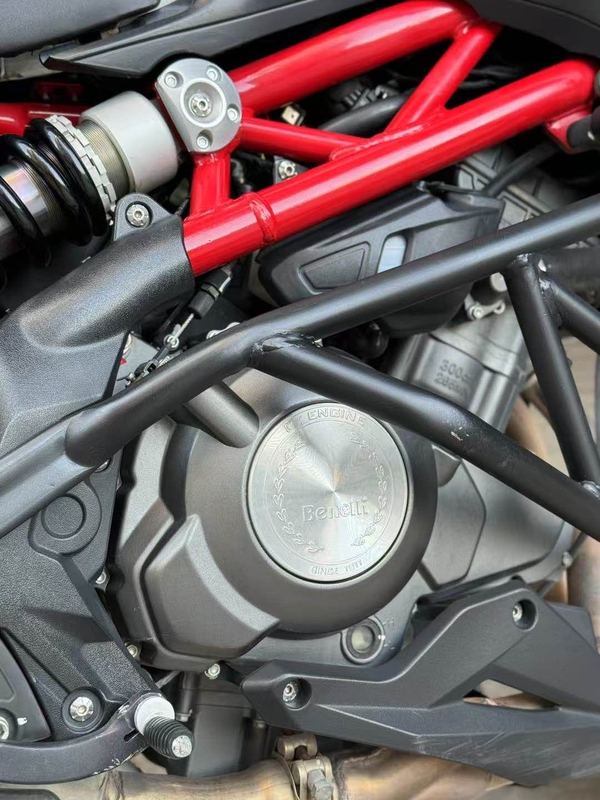 二手贝纳利蓝宝龙 BN302S