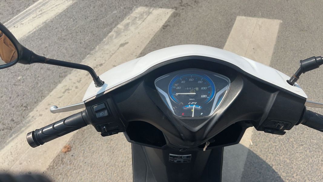 二手五羊本田SCR 喜鲨125