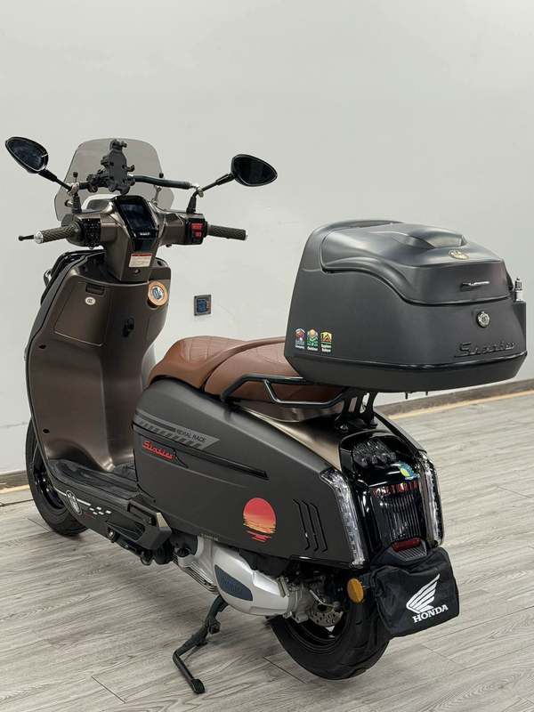 二手维多利亚Sixties 250Si