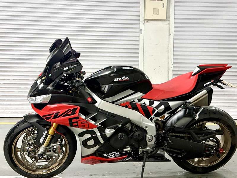 二手阿普利亚RSV4