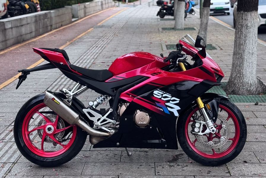 二手张雪机车500RR