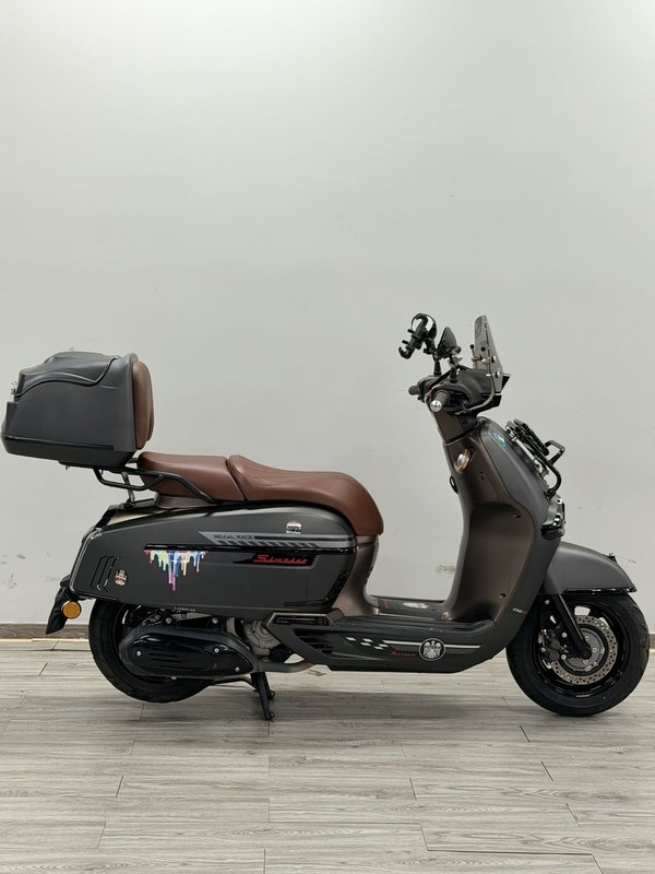 二手维多利亚Sixties 250Si