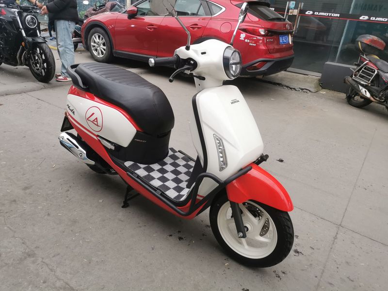 二手新大洲本田NS125LA