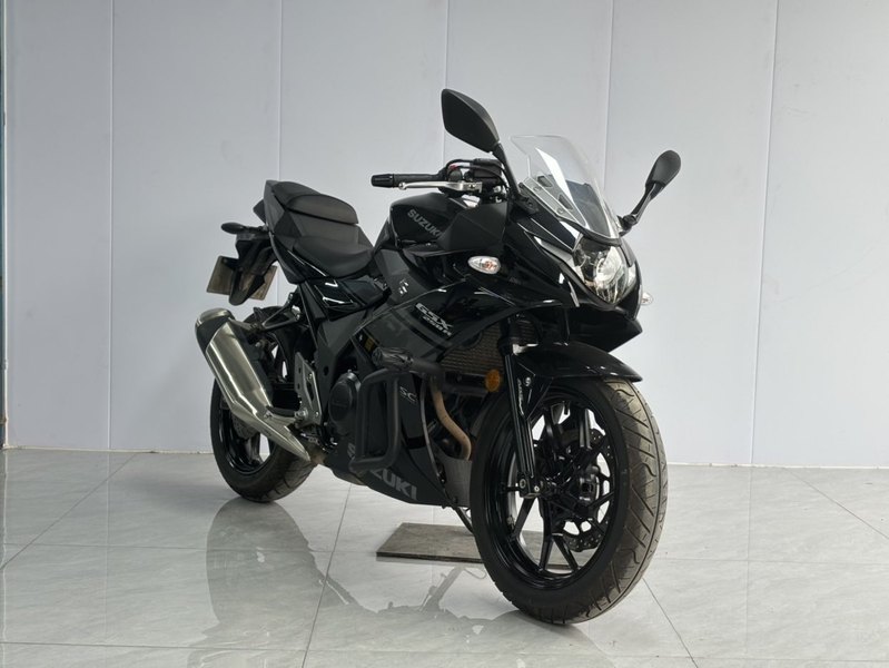 二手豪爵铃木GSX250R