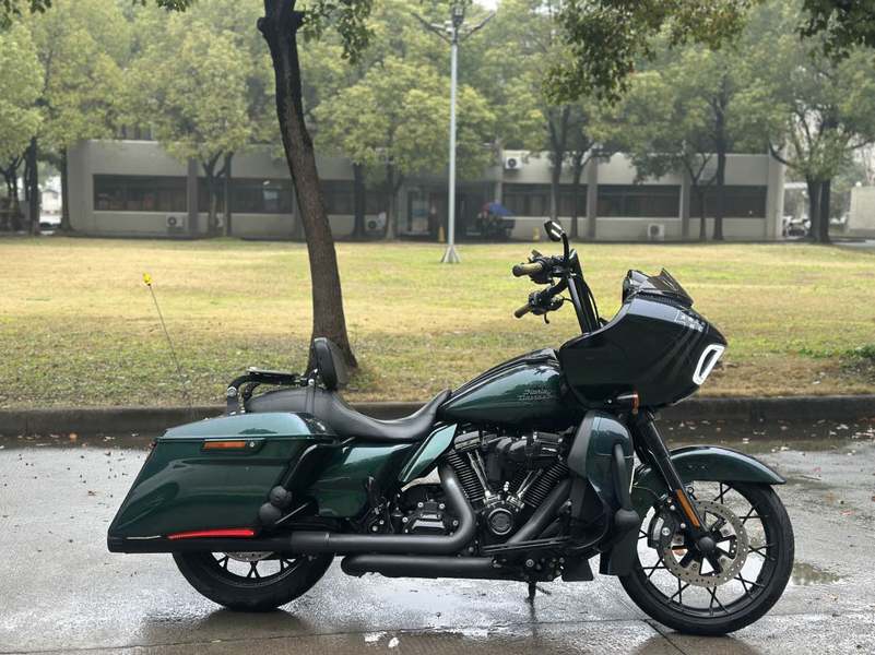 二手哈雷戴维森公路滑翔 Road Glide