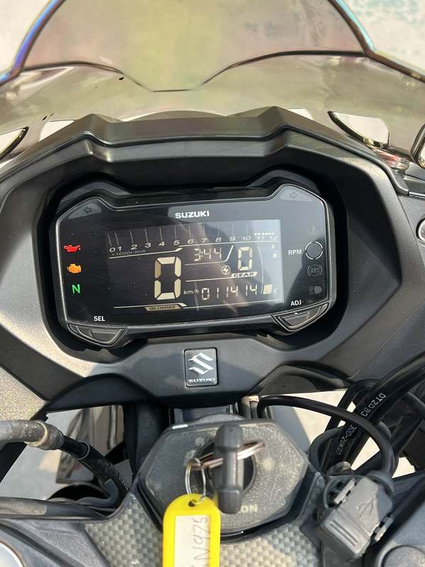 二手豪爵铃木GSX250R