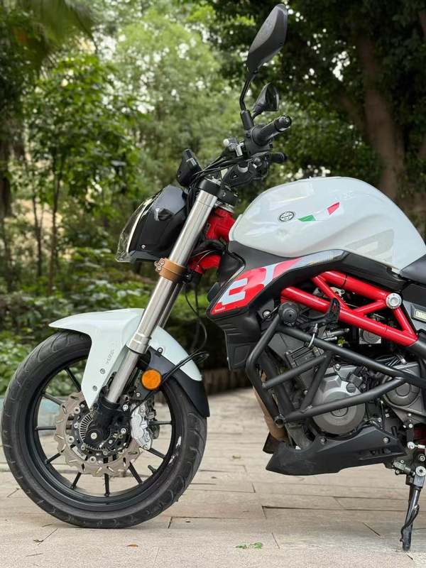 二手贝纳利蓝宝龙 BN302S