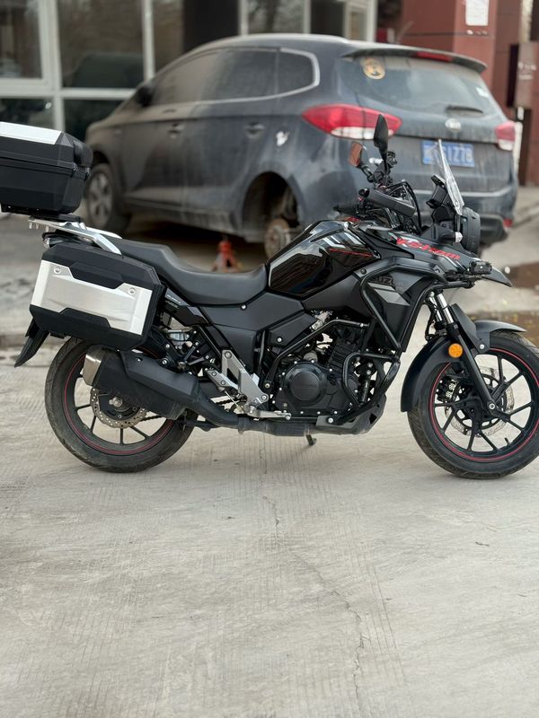 二手豪爵铃木DL250