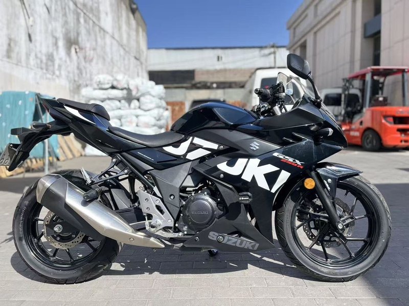 二手豪爵铃木GSX250R