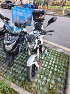 二手贝纳利红宝龙 TNT150i