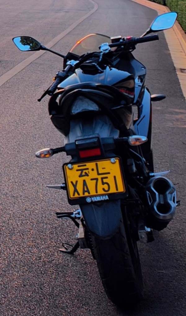 二手济南铃木极客飒 Gixxer 155