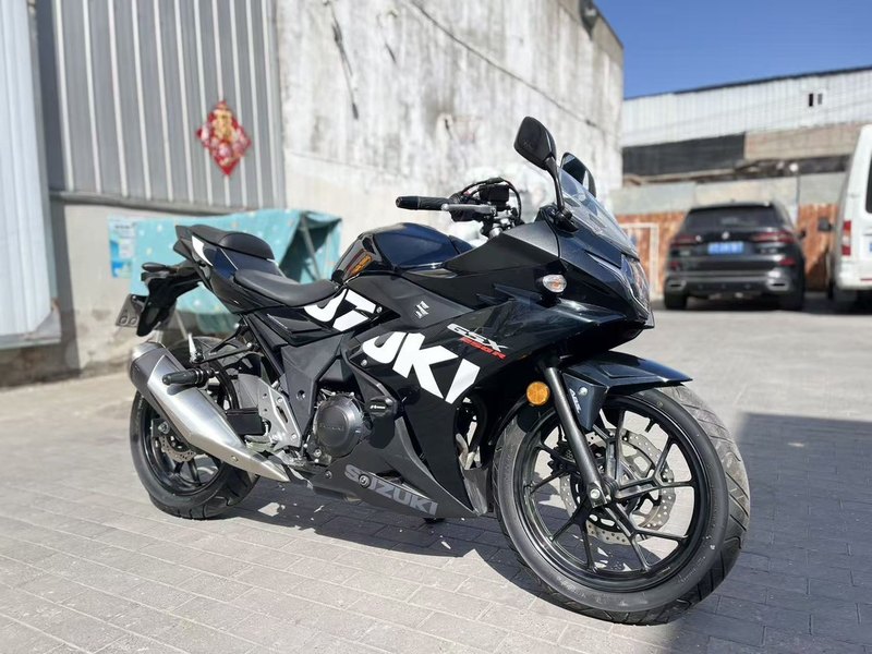 二手豪爵铃木GSX250R