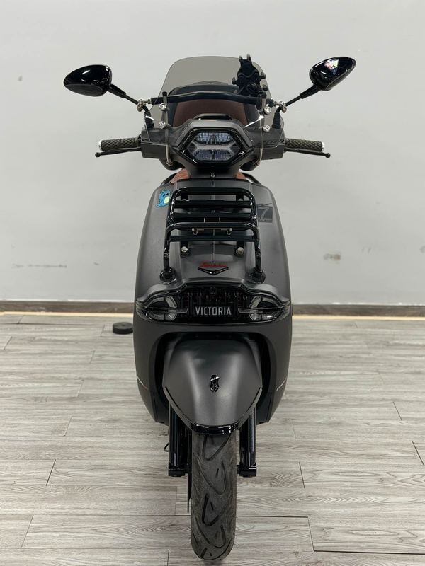 二手维多利亚Sixties 250Si