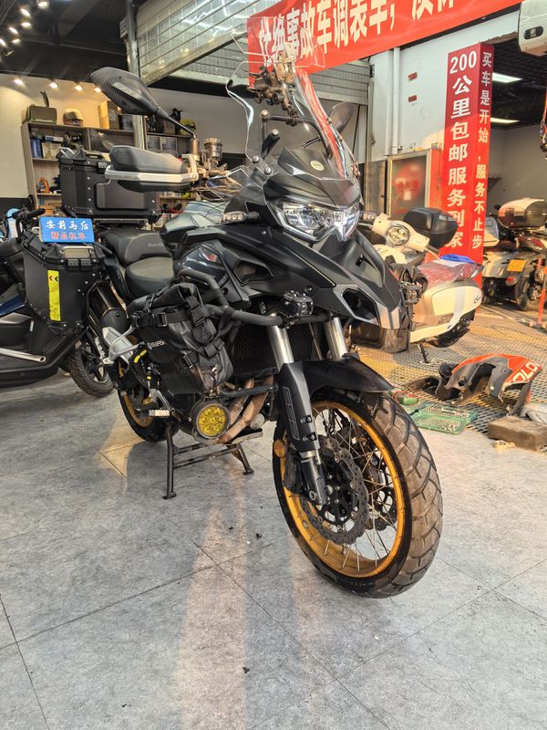 二手贝纳利TRK552