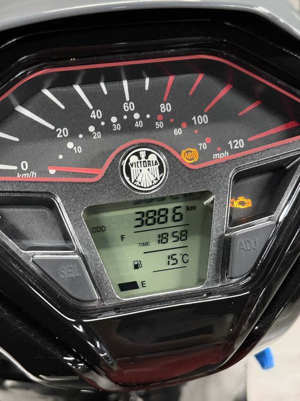 二手维多利亚Sixties 150i