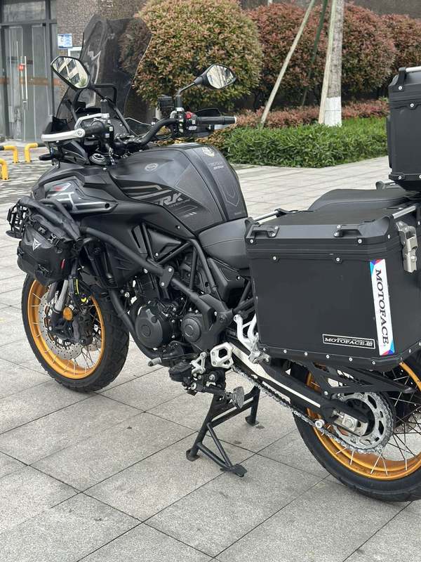 二手贝纳利TRK552