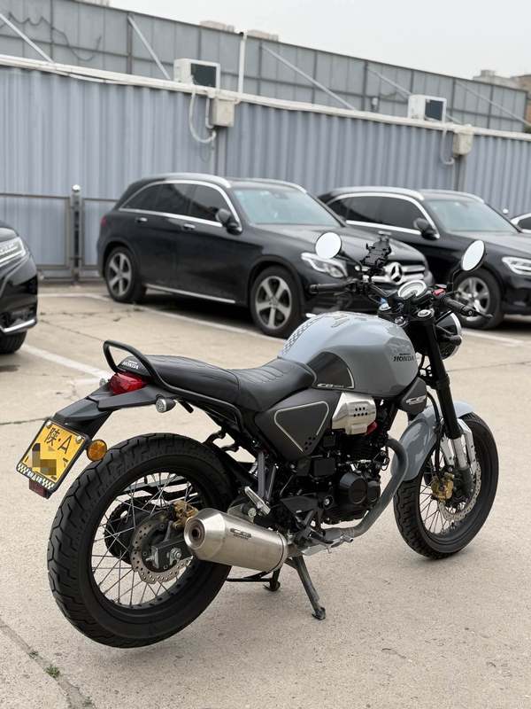 二手五羊本田鸷道 CB190SS