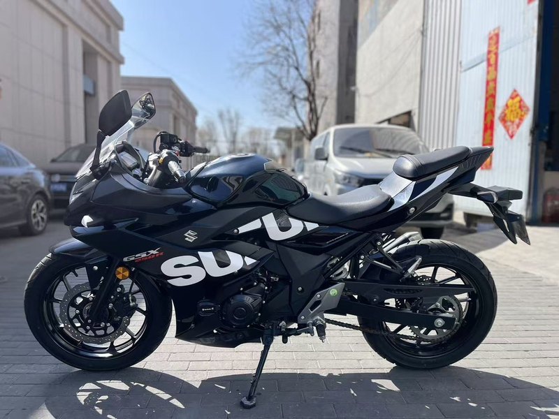 二手豪爵铃木GSX250R