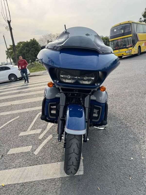 二手哈雷戴维森公路滑翔 Road Glide
