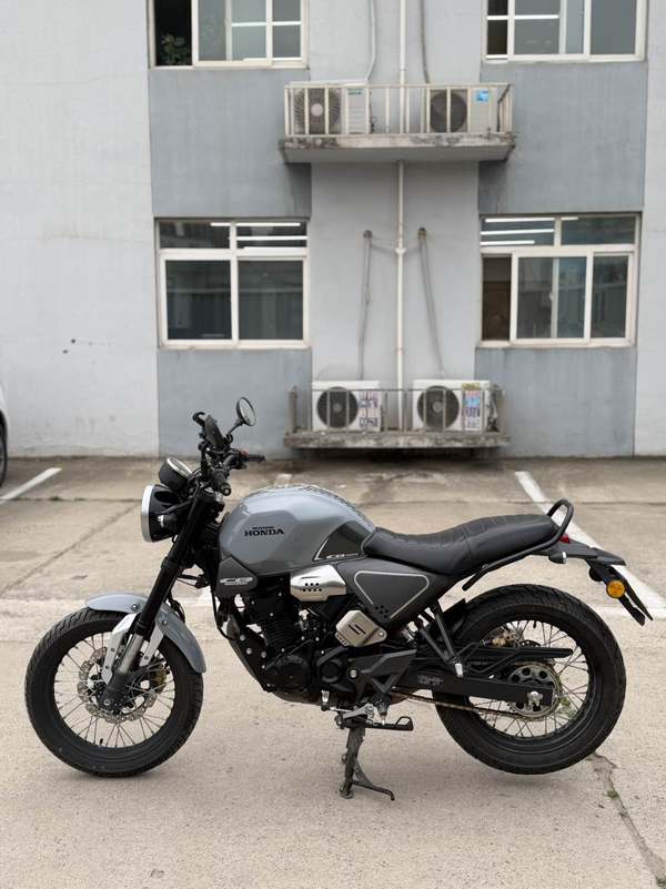 二手五羊本田鸷道 CB190SS