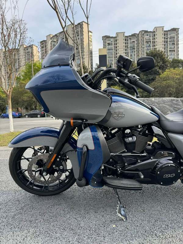 二手哈雷戴维森公路滑翔 Road Glide