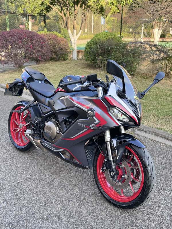 二手QJMOTOR赛400