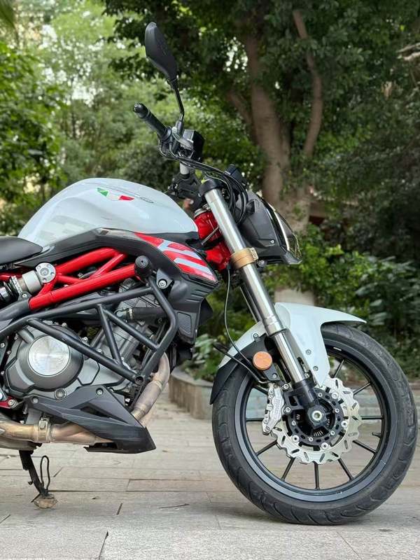 二手贝纳利蓝宝龙 BN302S