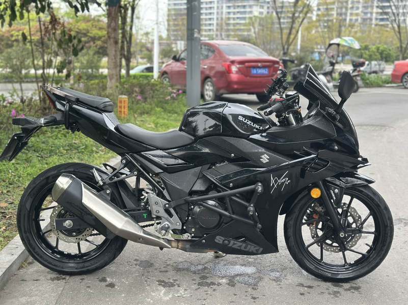 二手豪爵铃木GSX250R