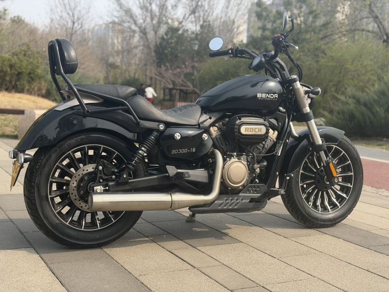 二手奔达Rock300 灰石