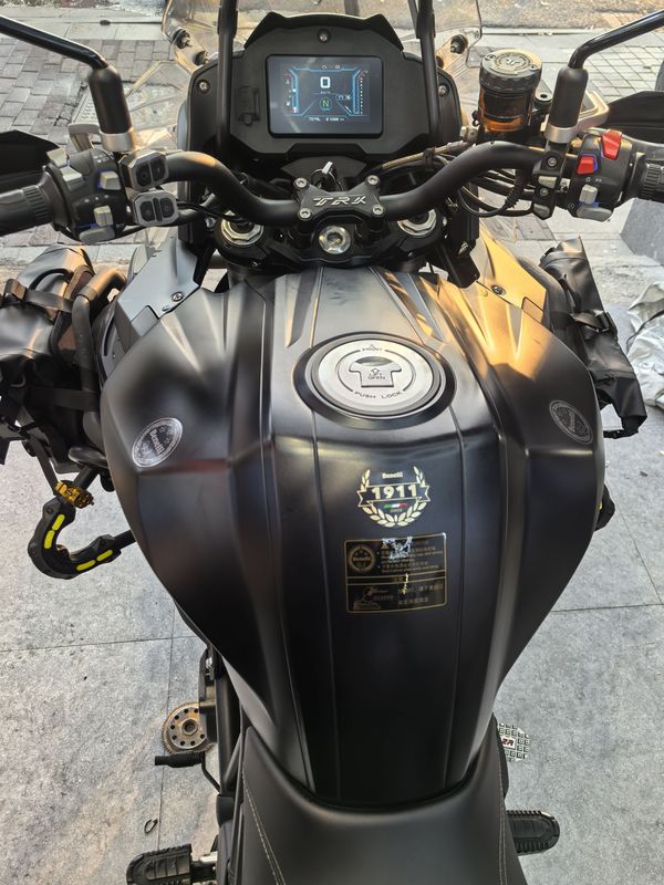 二手贝纳利TRK552