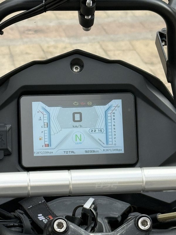 二手贝纳利金鹏 TRK502