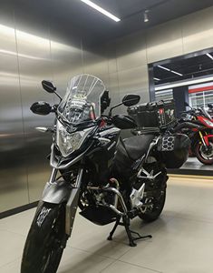 二手五羊本田猛鸷 CB190X