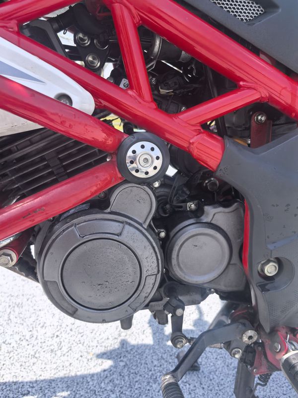 二手贝纳利红宝龙 TNT150i