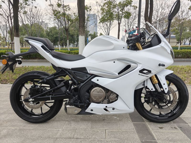 二手QJMOTOR赛250