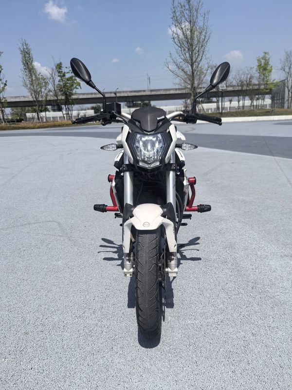 二手贝纳利红宝龙 TNT150i