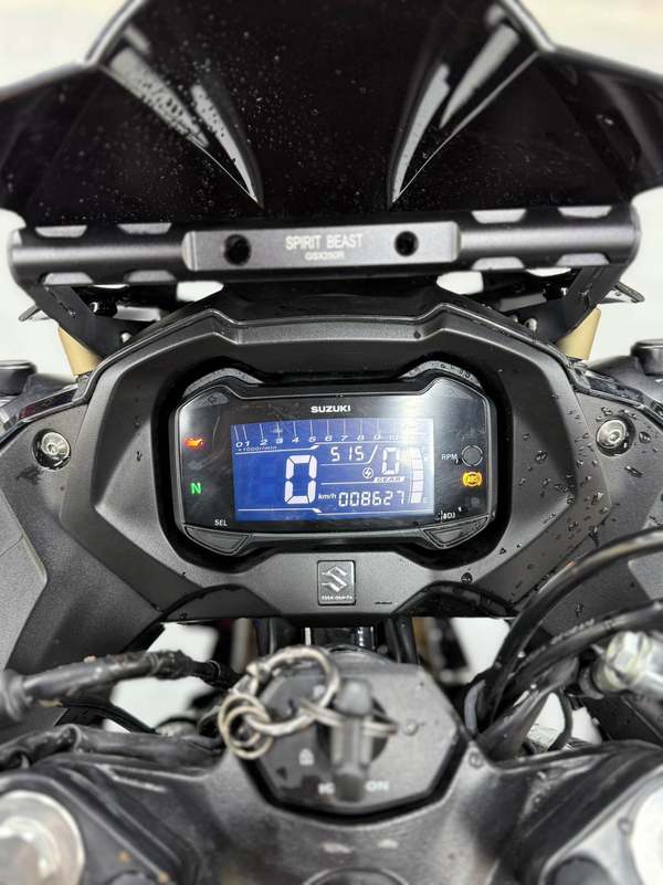 二手豪爵铃木GSX250R