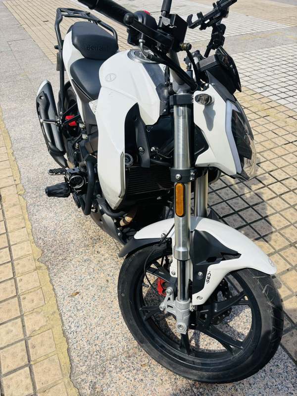 二手贝纳利小迅龙 BN150S