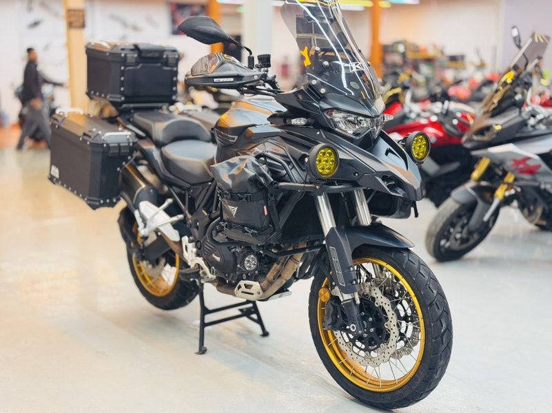 二手贝纳利TRK552