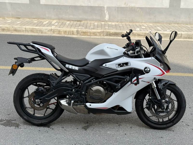 二手QJMOTOR赛250