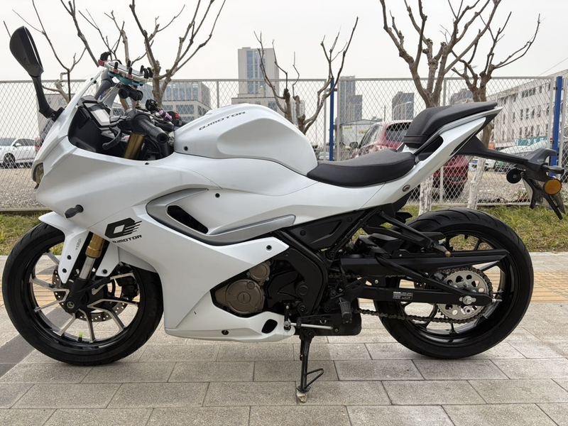 二手QJMOTOR赛250