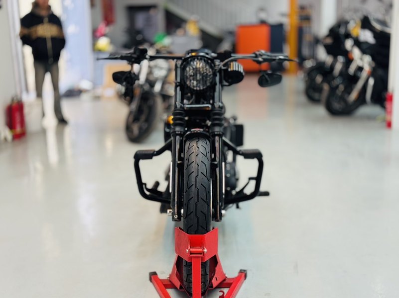 二手哈雷戴维森Iron883 硬汉