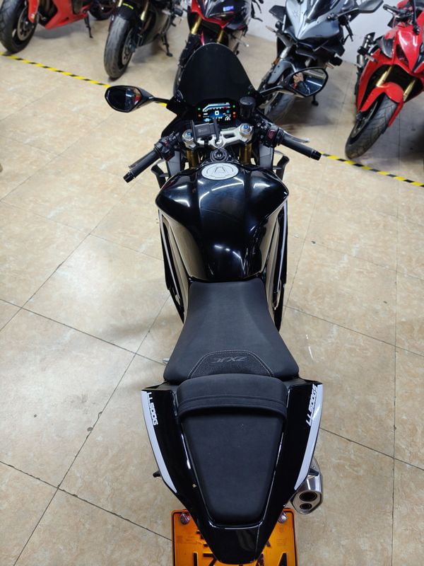 二手张雪机车500RR