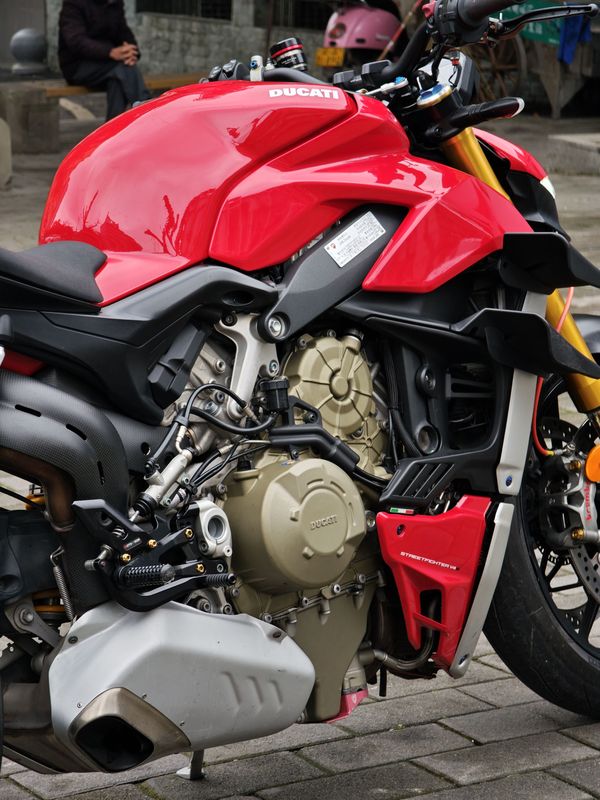 二手杜卡迪Street Fighter V4